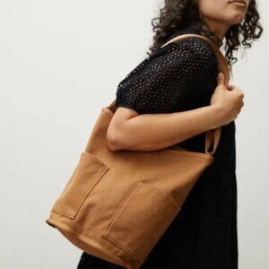 Everlane The Lantern Bag Canvas Shoulder Bucket Tote Crossbody Creamy Tan